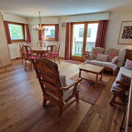 Chesa Bellaval, Haus La Vuolp 2,5-zimmerwohnung Silvaplana